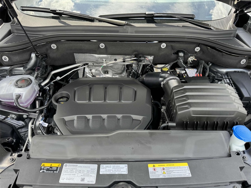 2025 Volkswagen Atlas Cross Sport SE photo 12