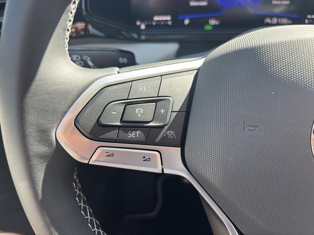 2025 Volkswagen Taos S photo 14