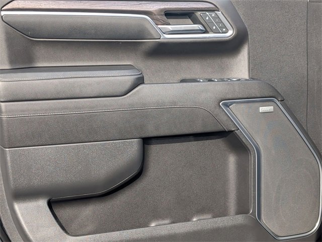 2023 Chevrolet Silverado 1500 LTZ photo 10