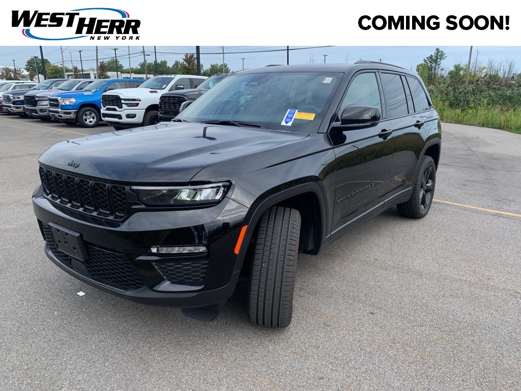 2025 Jeep Grand Cherokee Limited photo 3