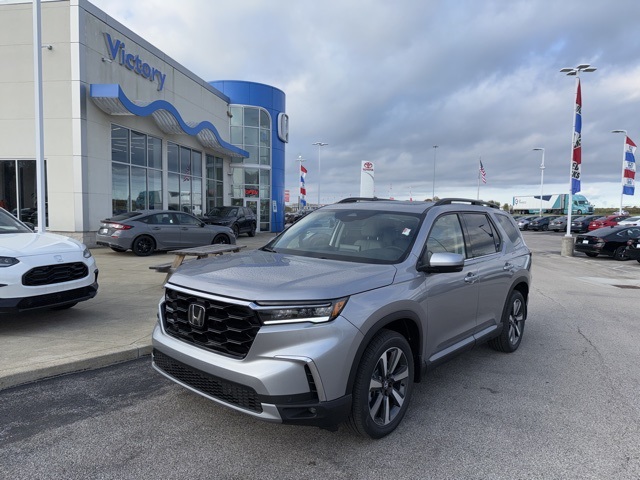 2025 Honda Pilot Touring's photo