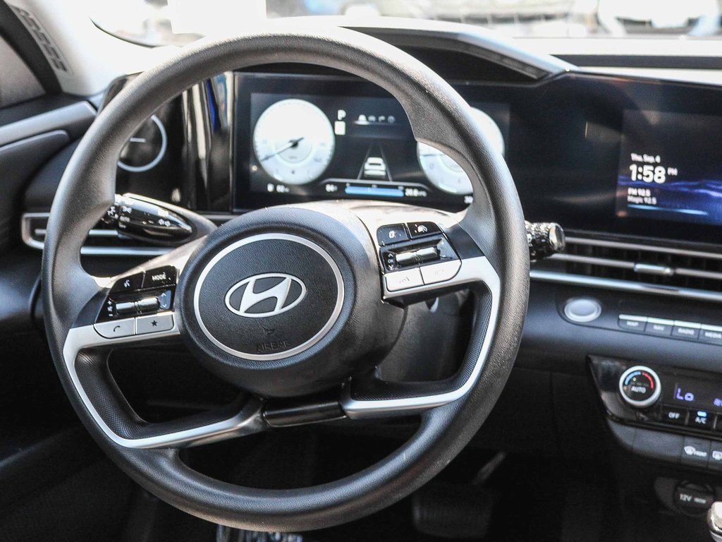 2024 Hyundai Elantra SEL photo 15