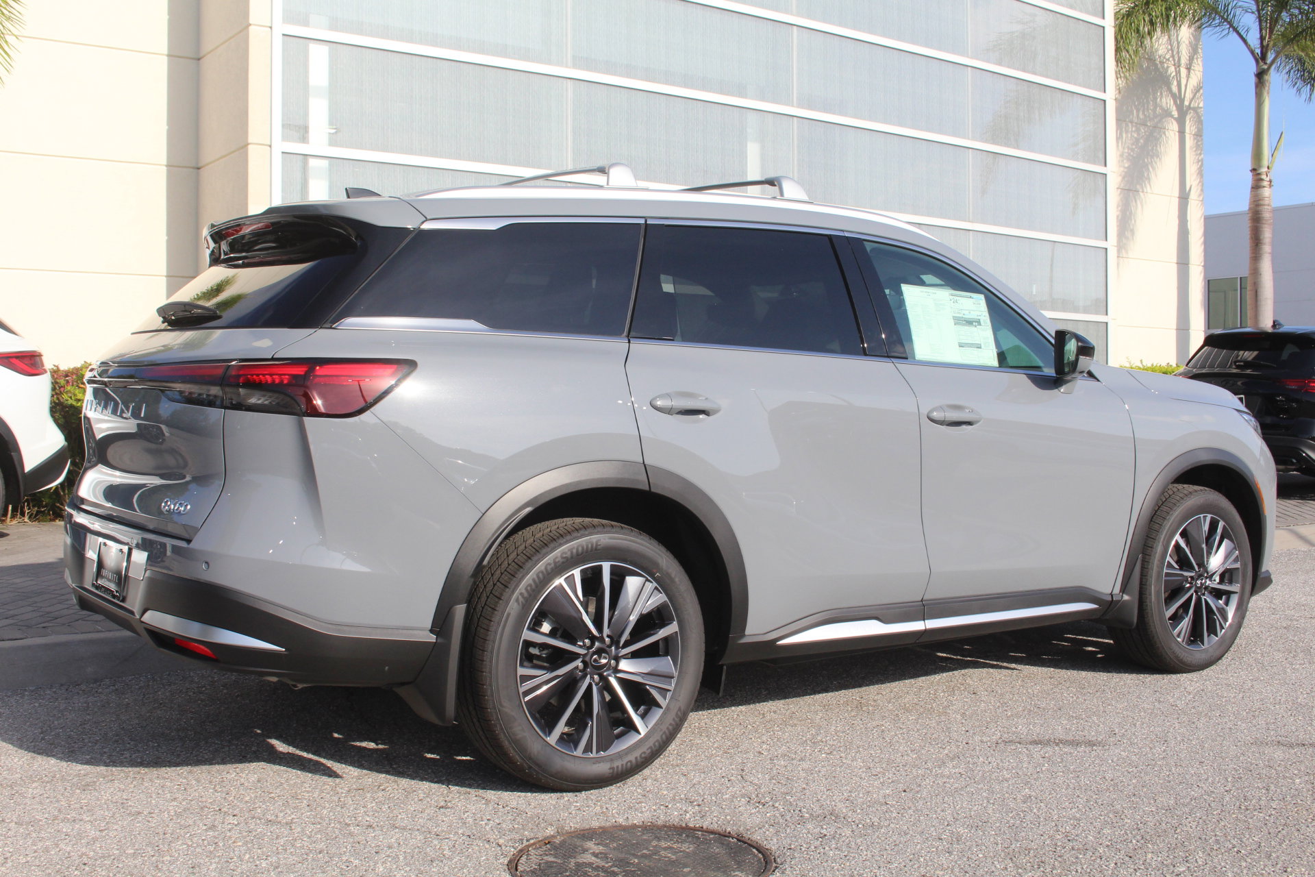 2026 Infiniti QX60 Luxe photo 5