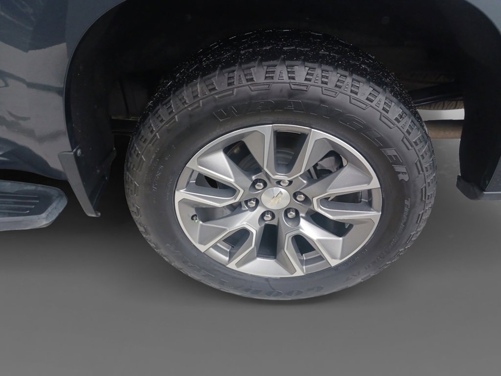 2021 Chevrolet Silverado LT photo 31