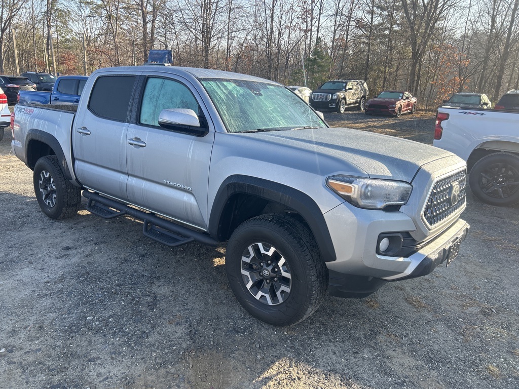 2018 Toyota Tacoma TRD Off Road's photo