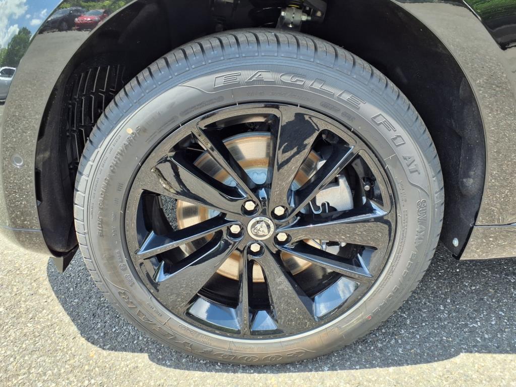 2026 Jaguar F-PACE P400 R-Dynamic S photo 9