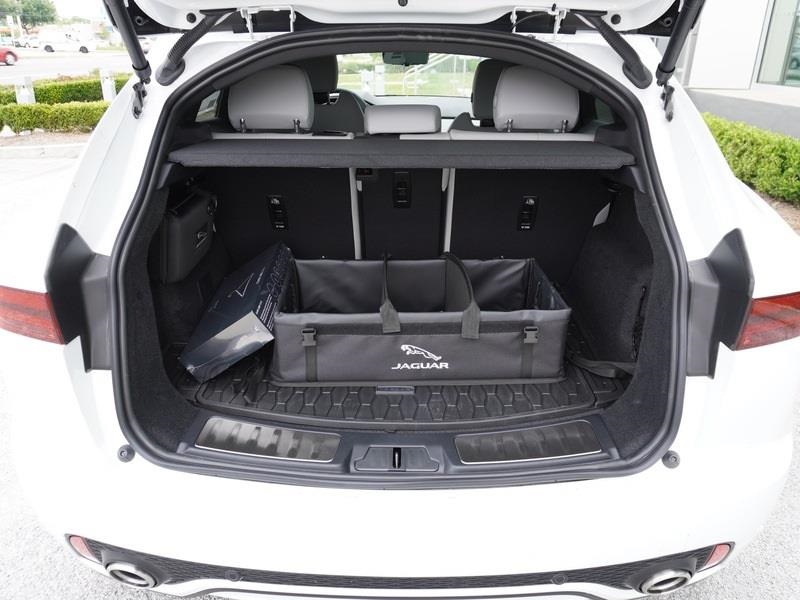 2024 Jaguar E-PACE P250 photo 7