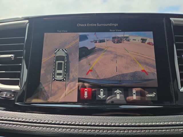 2026 Chrysler Pacifica photo 9
