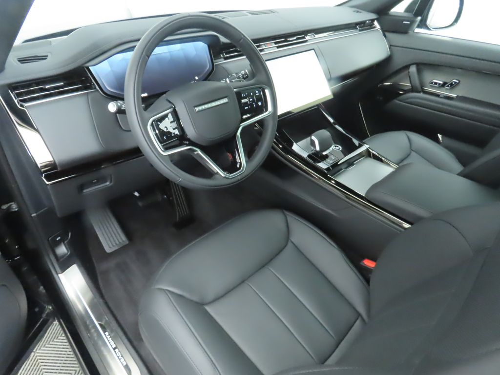 2025 Land Rover Range Rover Sport SE photo 5