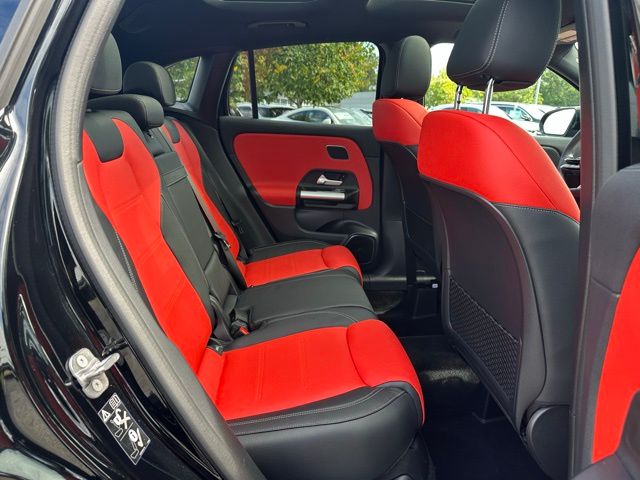 2025 Mercedes Benz GLA 250 4MATIC photo 22