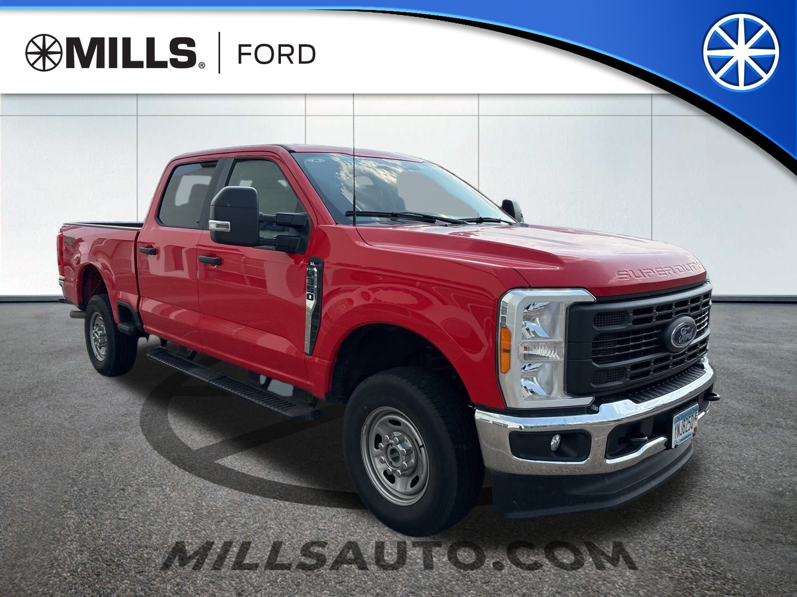 2023 Ford F-350 XL photo 3