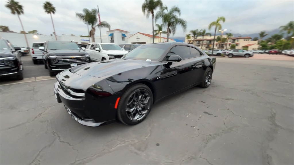 2025 Dodge Charger R/T photo 4
