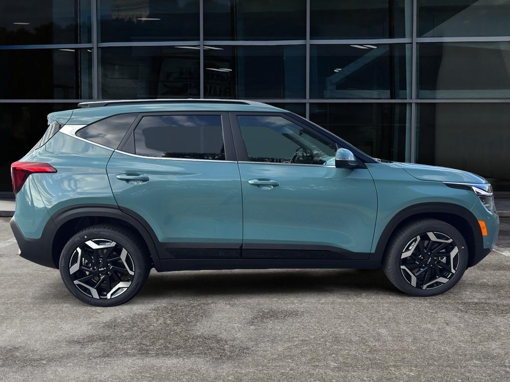 2026 Kia Seltos SX photo 3
