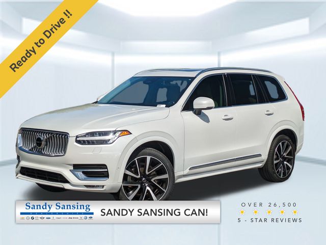 2023 Volvo XC90 Plus's photo