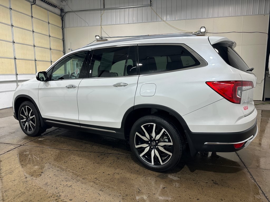 2021 Honda Pilot Touring photo 5