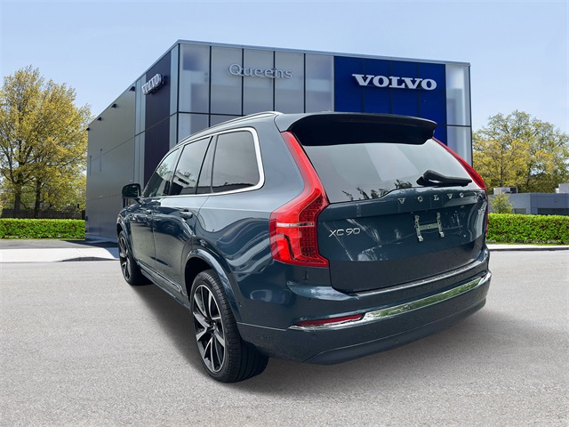 2023 Volvo XC90 B5 Plus photo 2