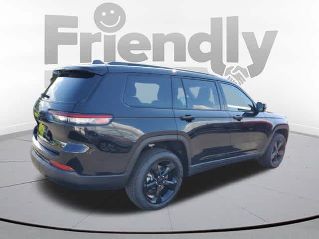 2025 Jeep Grand Cherokee Limited photo 4