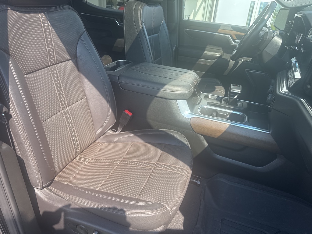 2024 Chevrolet Silverado 1500 High Country photo 20