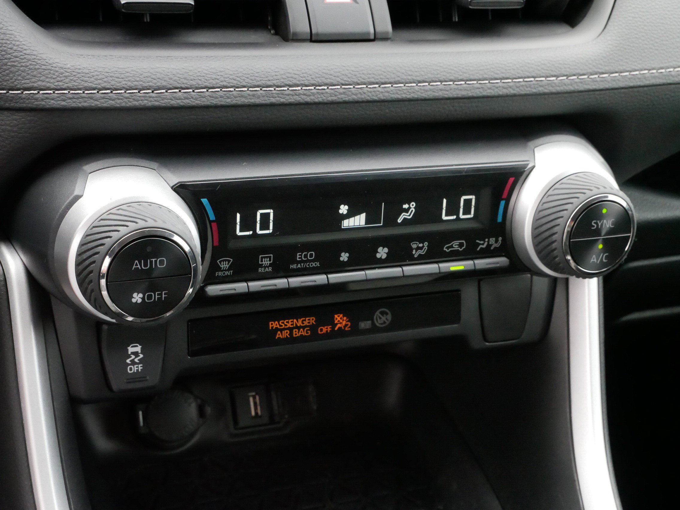 2021 Toyota RAV4 Hybrid XLE photo 20