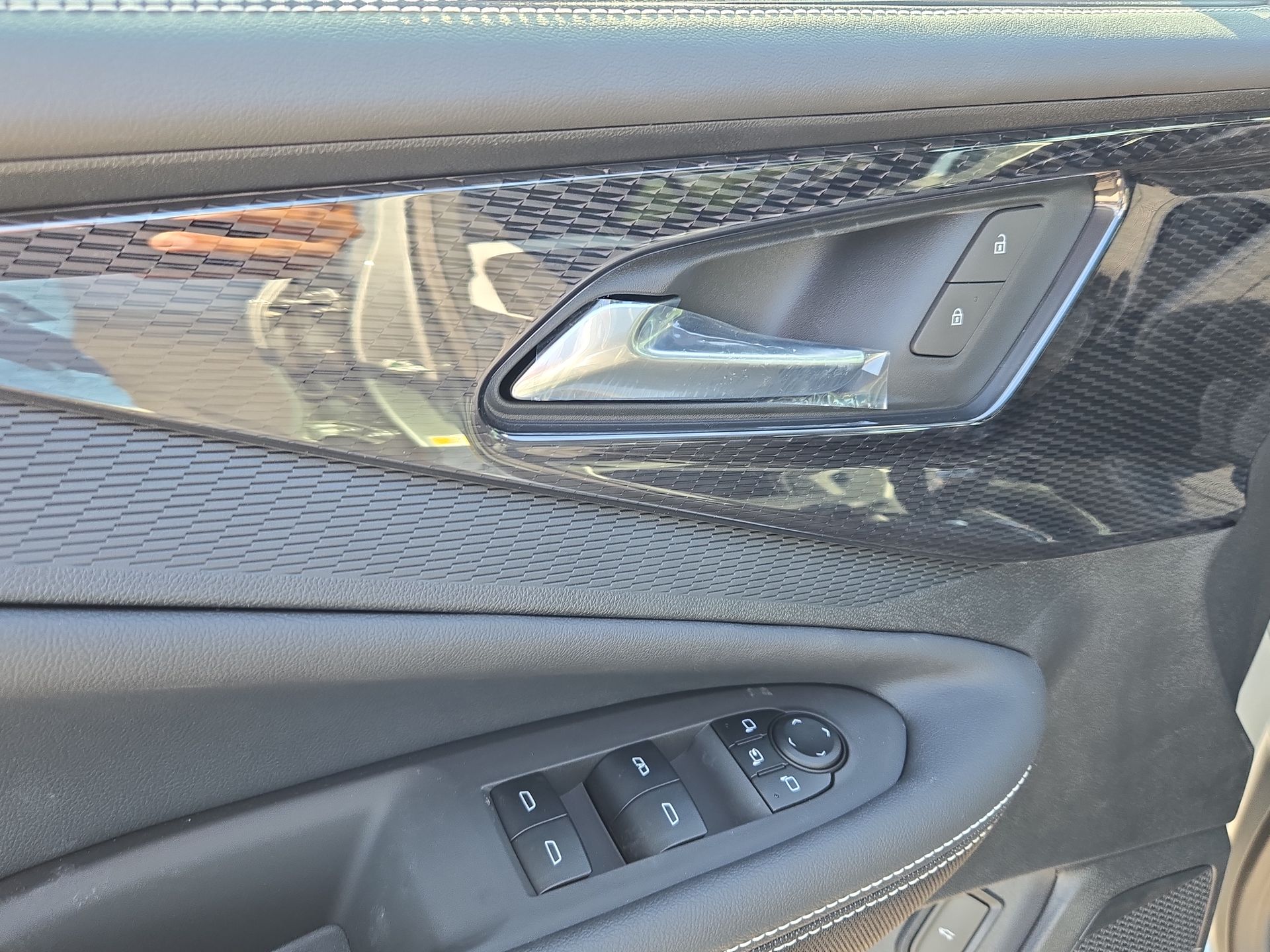 2025 Chevrolet Blazer EV photo 28