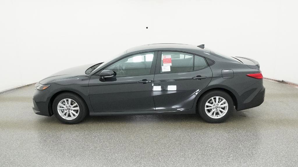 2026 Toyota Camry LE photo 9