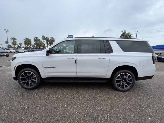 2025 Chevrolet Suburban RST photo 4