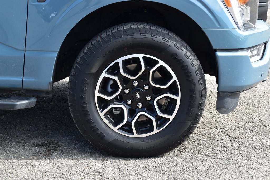 2023 Ford F-150 XLT photo 4