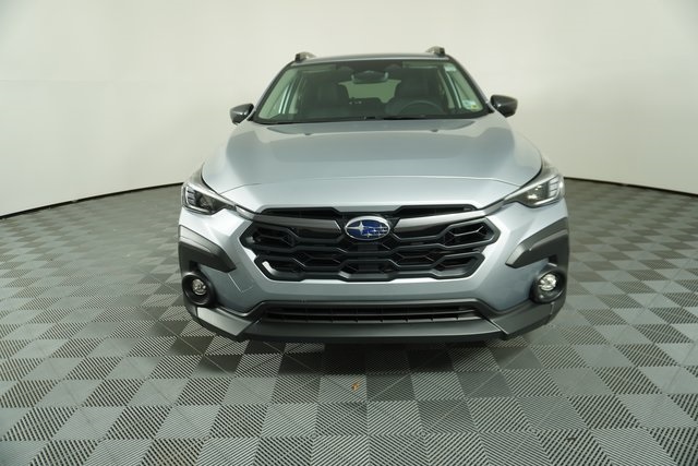 2025 Subaru Crosstrek Limited photo 2