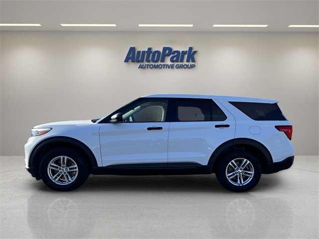 2023 Ford Explorer Base photo 2
