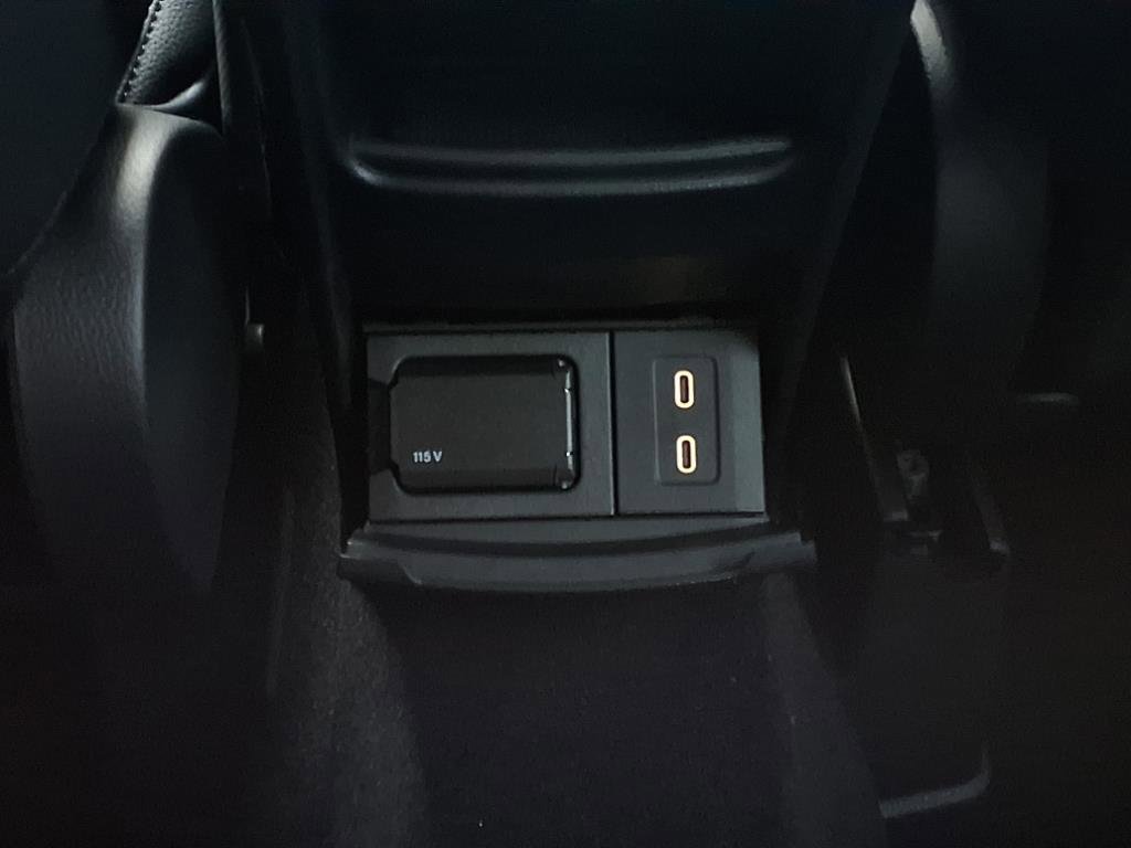 2025 Mercedes Benz GLA 250 photo 21