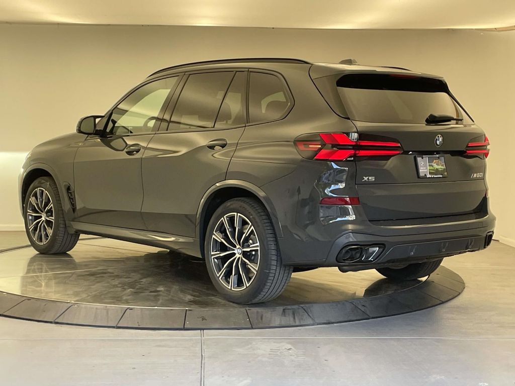 2026 Bmw X5 M60i photo 3