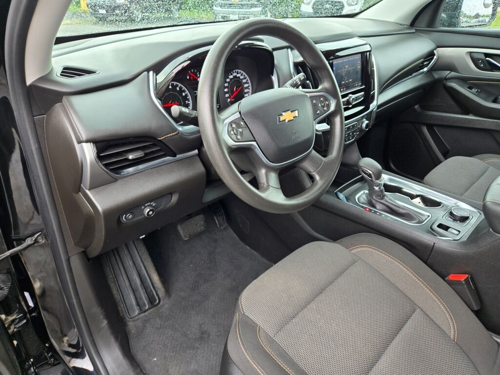2021 Chevrolet Traverse LS photo 17