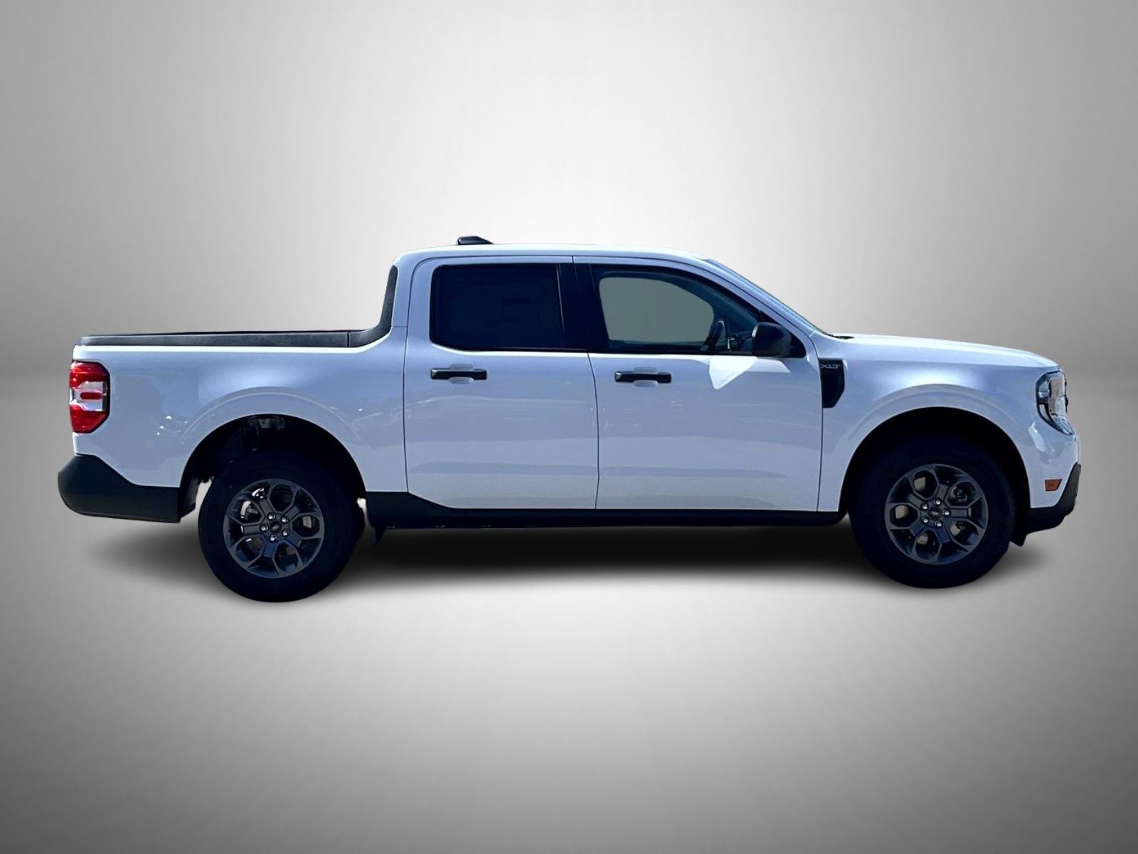 2025 Ford Maverick XLT photo 3