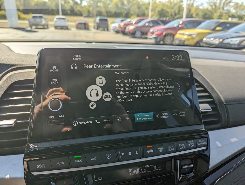 2026 Honda Odyssey Touring photo 16