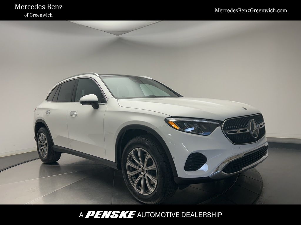 2026 Mercedes-Benz GLC Base's photo