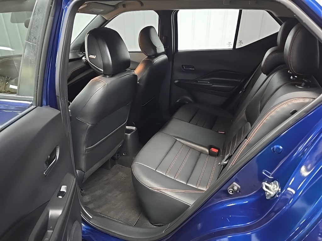 2019 Nissan Kicks SR photo 28