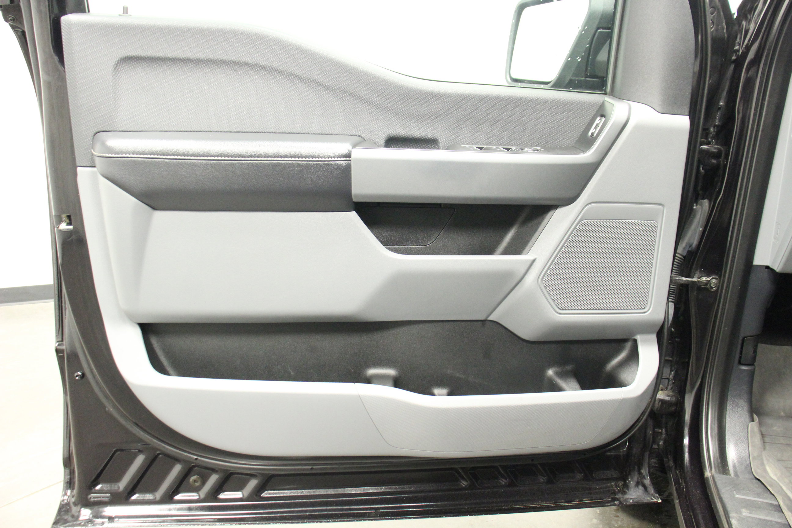 2021 Ford F-150 XLT photo 10