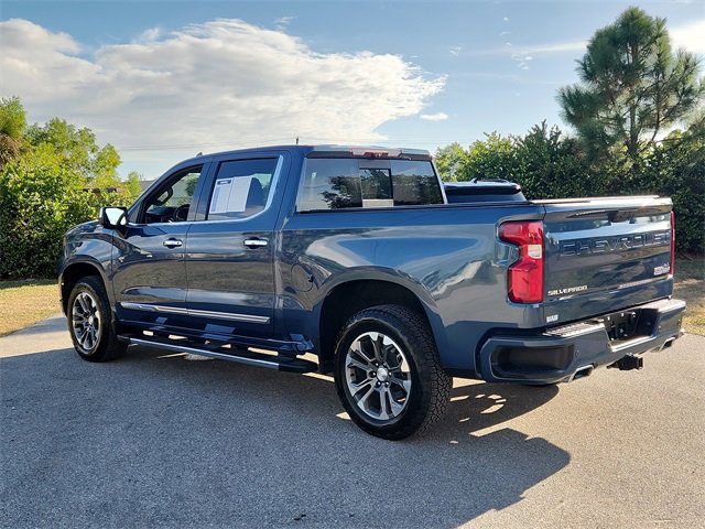 2024 Chevrolet Silverado 1500 High Country photo 3