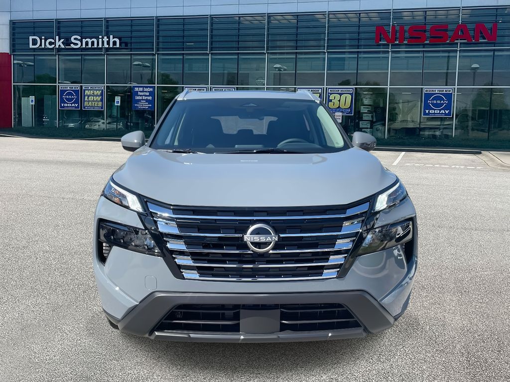 2026 Nissan Rogue SV photo 2