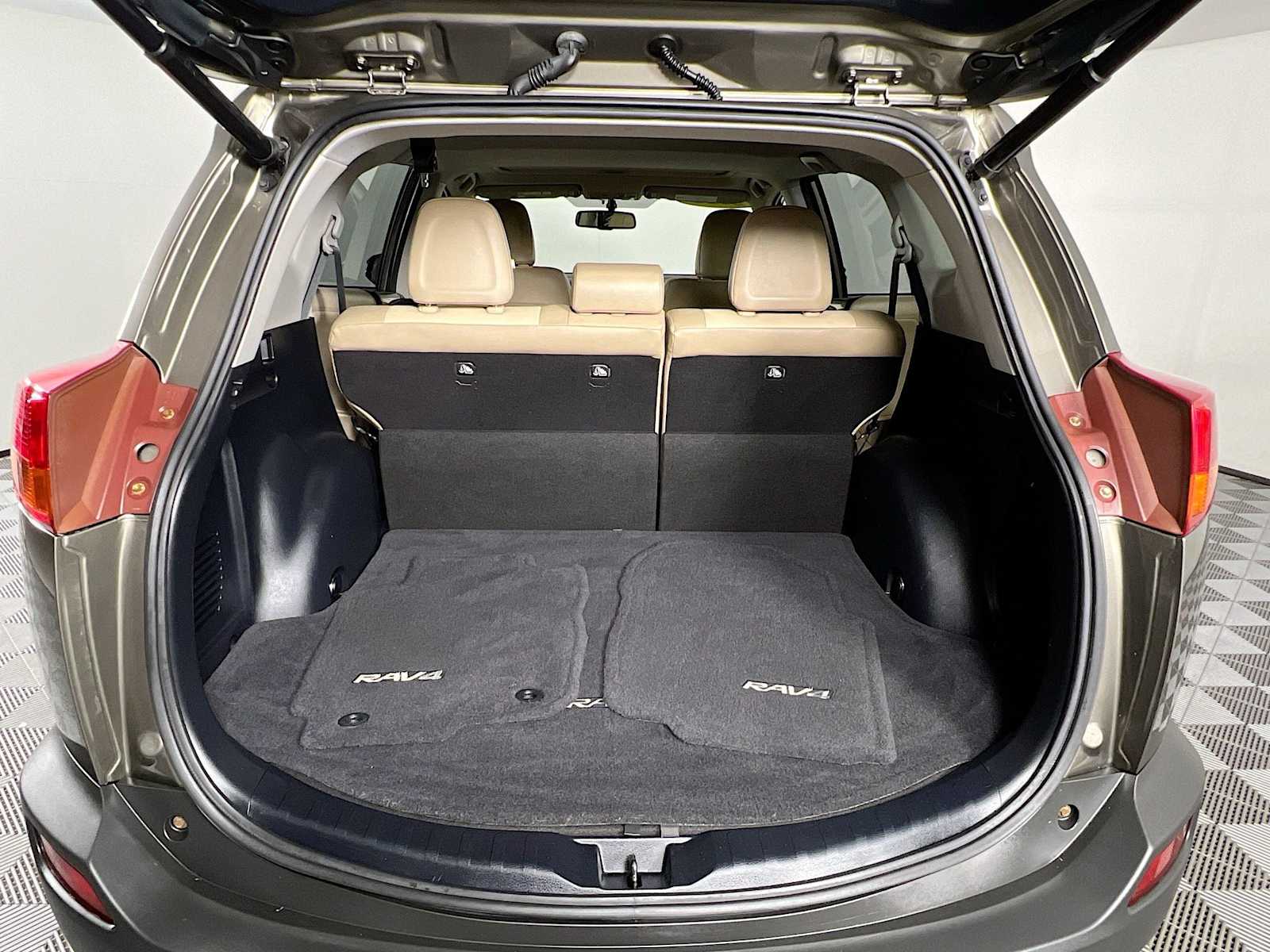 2013 Toyota RAV4 Limited photo 24