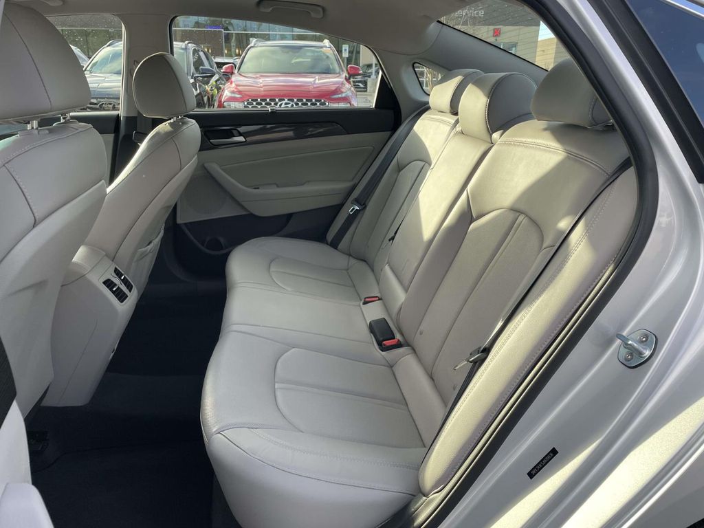 2018 Hyundai Sonata Limited photo 3