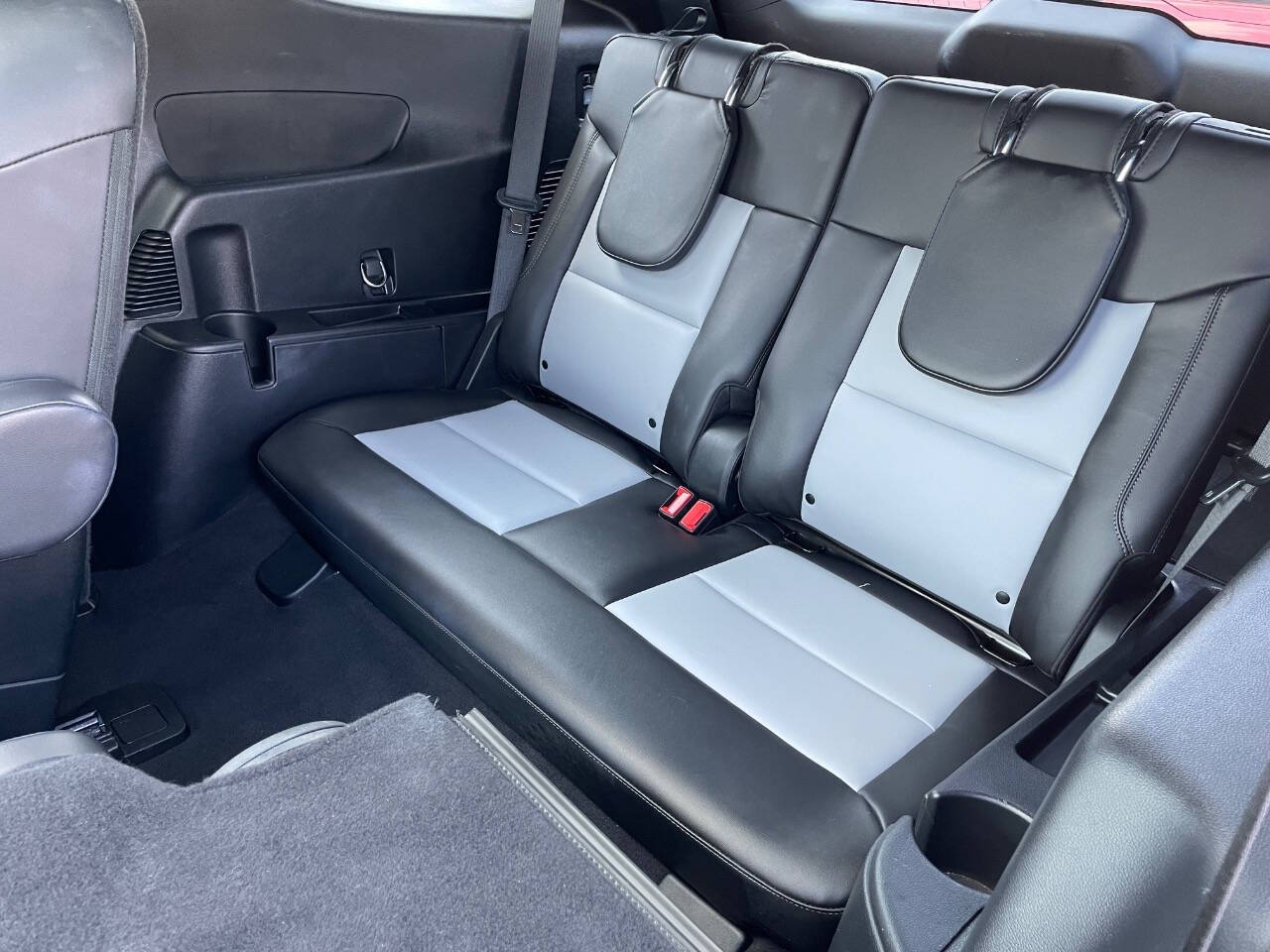 2022 Ford Explorer XLT photo 10