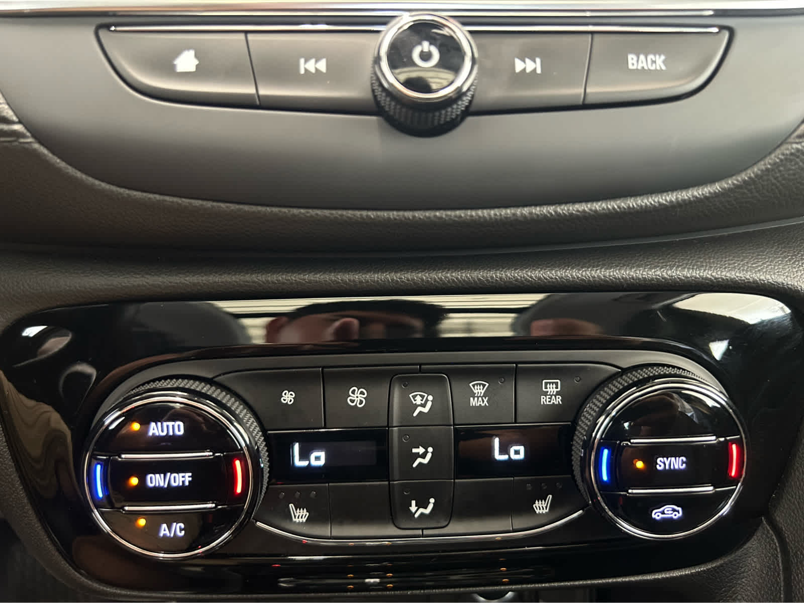 2021 Buick Encore GX Essence photo 17