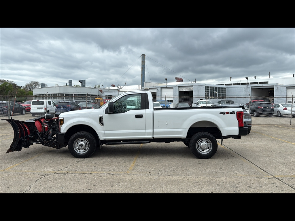 2019 Ford F-250 XL photo 2