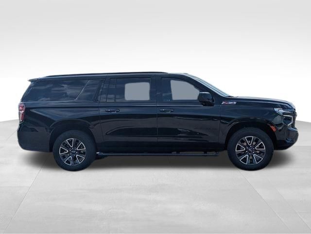 2023 Chevrolet Suburban Z71 photo 6