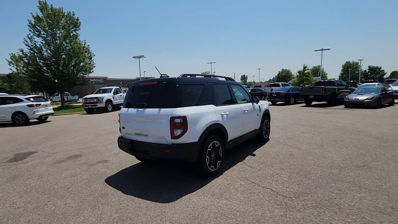 2025 Ford Bronco Sport Outer Banks photo 6