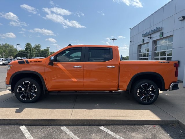 2025 Chevrolet Silverado 1500 LT photo 4