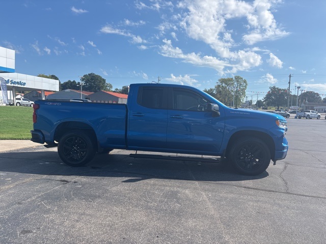 2023 Chevrolet Silverado 1500 RST photo 3