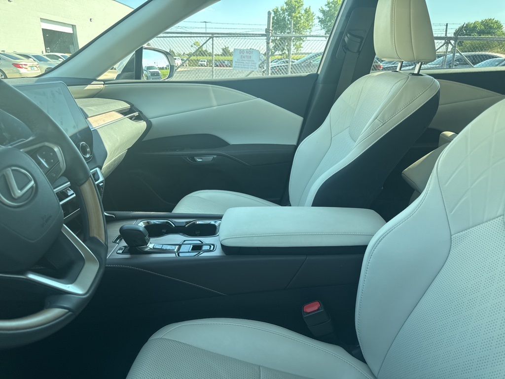 2024 Lexus RX 350 Premium photo 7