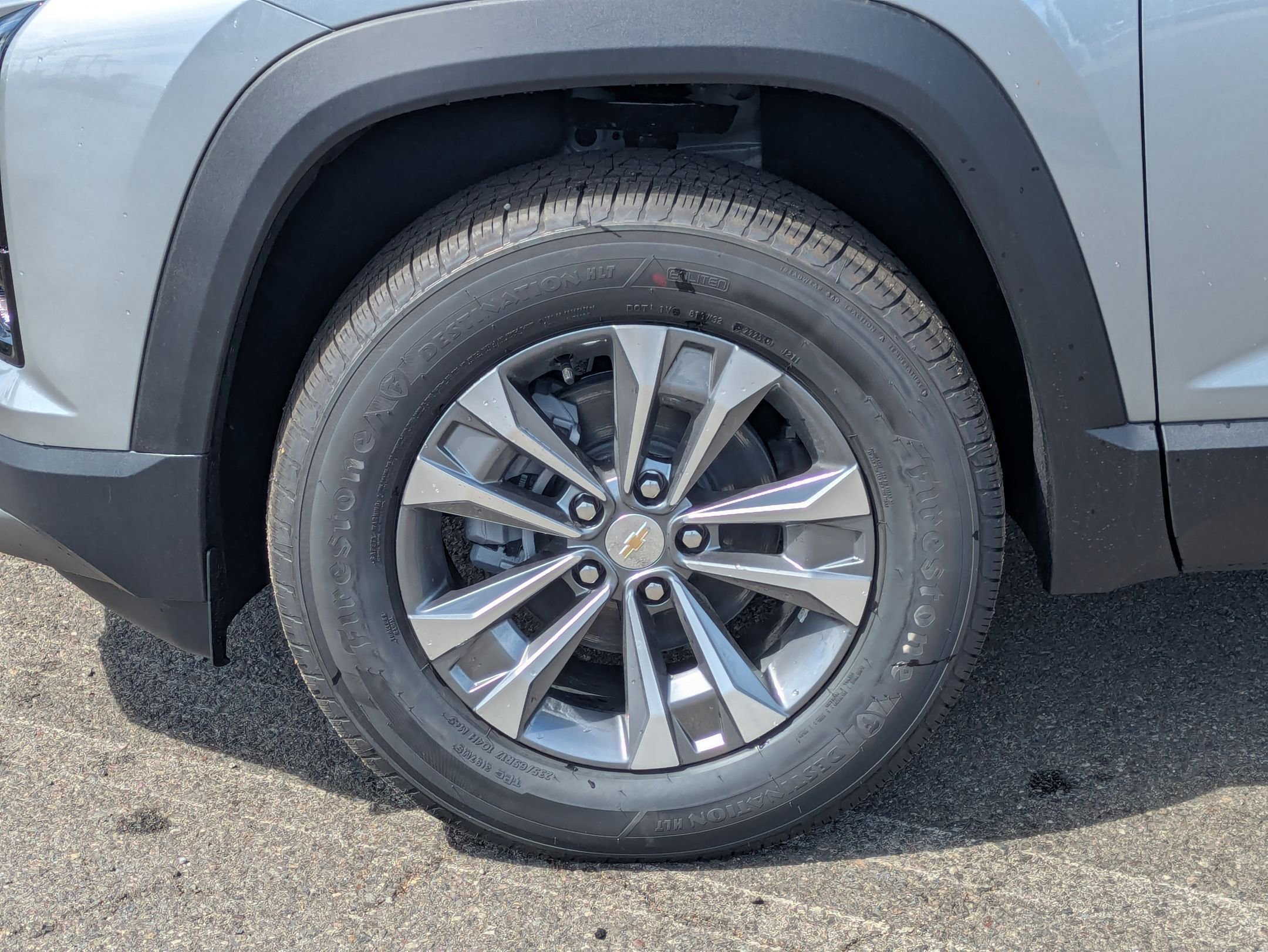 2026 Chevrolet Equinox LT photo 9